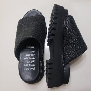 Bronx Black Chunky Platform Cross Design Slip On Sandals 39